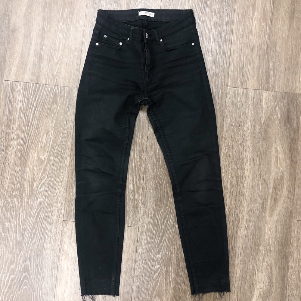 ZARA Skinny Jeans